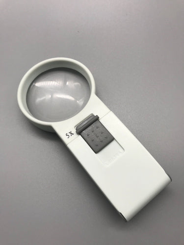 Tech Optics LED Handheld Magnifier 5x / 16D